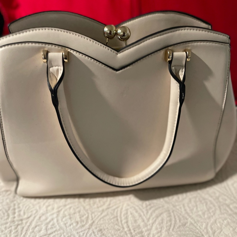 Elegant Cream Handbag